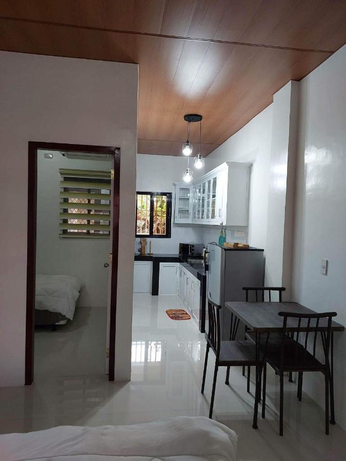 Flb Apartelle Los Banos Los Banos  Ngoại thất bức ảnh